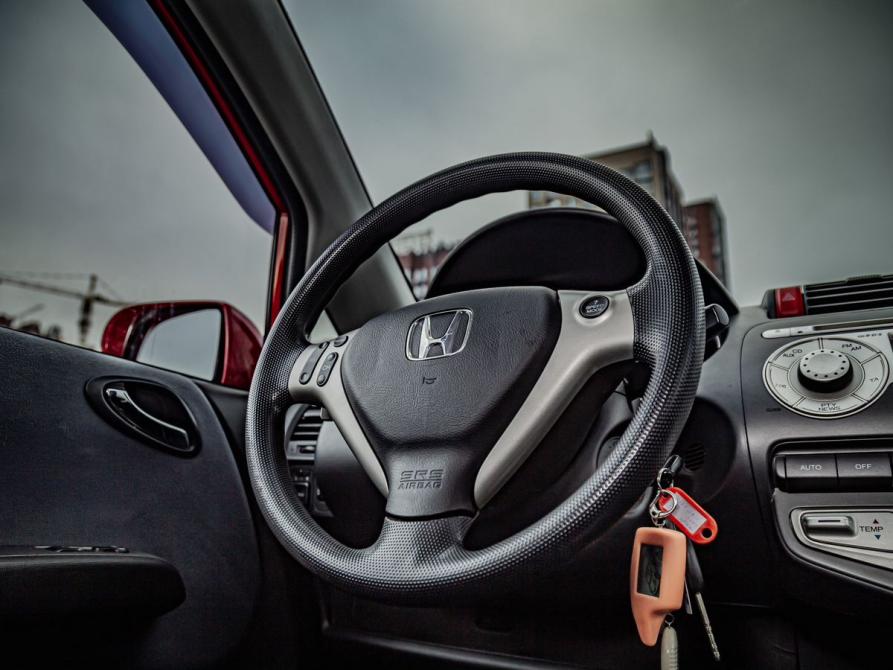 Honda Jazz I Рестайлинг Тюмень  - изображение 16