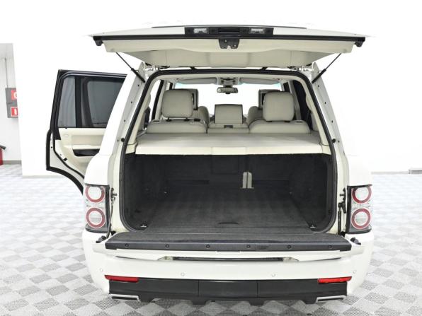 Land Rover Range Rover III Рестайлинг 2 с пробегом 2010 года, цена 1 139 000 рублей, 161777 км, внедорожник, Автокод Объявления