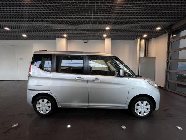 Suzuki Solio III с пробегом 2017 года, цена 995 000 рублей, 140513 км, микровэн, Автокод Объявления