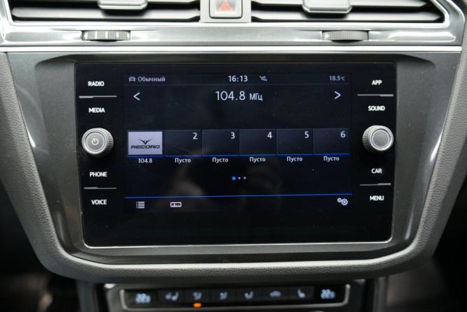 Volkswagen Tiguan II с пробегом 2018 года, цена 2 686 000 рублей, 157000 км, внедорожник, Автокод Объявления
