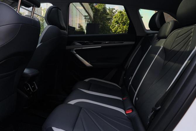 Geely Atlas II с пробегом 2024 года, цена 3 230 000 рублей, 17116 км, внедорожник, Автокод Объявления