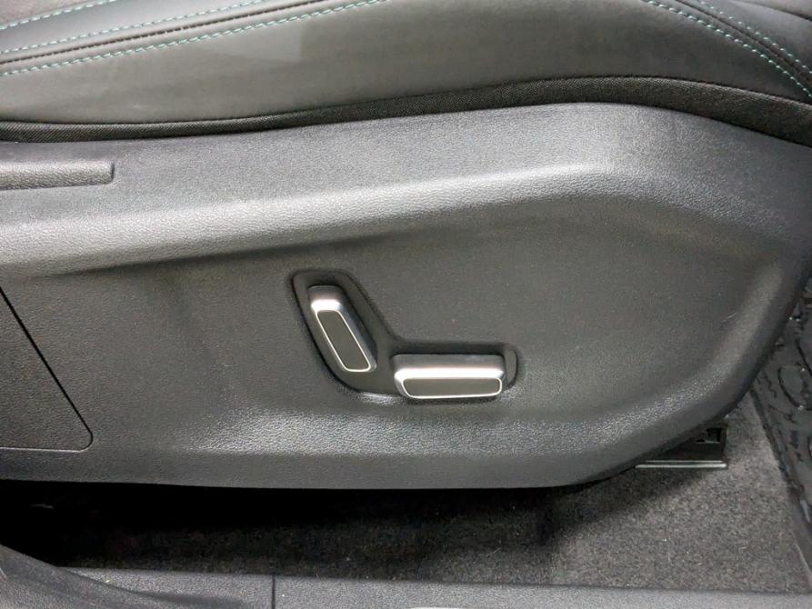 Geely Monjaro I Москва  - изображение 19