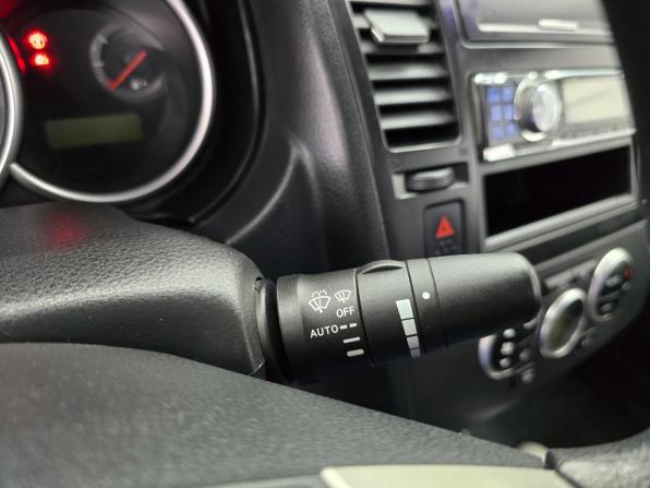 Nissan Tiida I Рестайлинг с пробегом 2013 года, цена 865 000 рублей, 183900 км, седан, Автокод Объявления