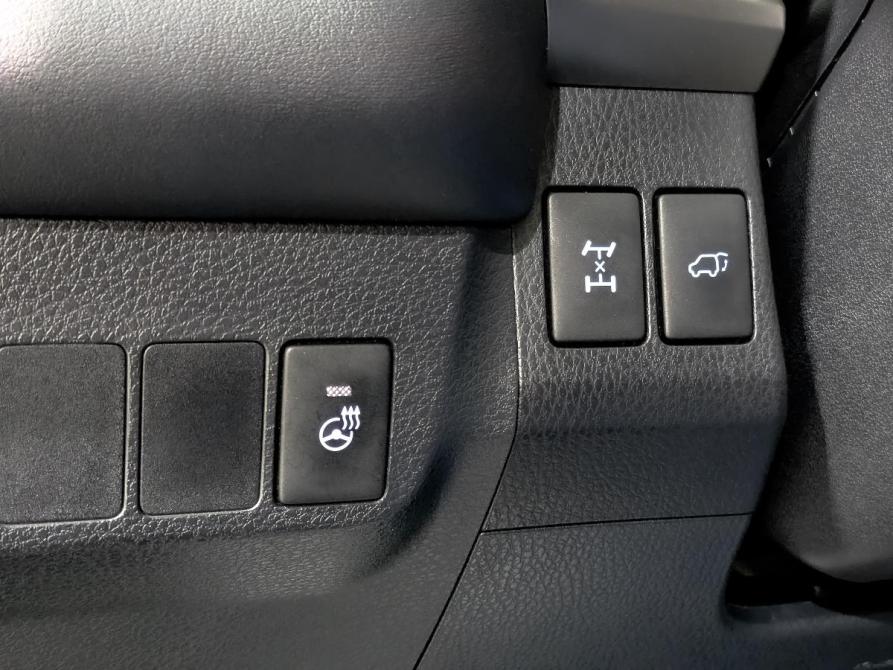 Toyota RAV4 IV (XA40) Рестайлинг Химки  - изображение 28