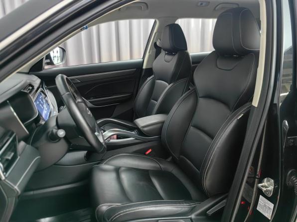 Geely Atlas Pro с пробегом 2023 года, цена 1 945 000 рублей, 31700 км, внедорожник, Автокод Объявления