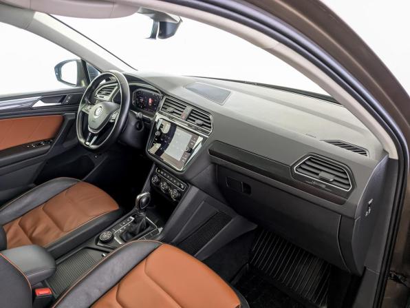 Volkswagen Tiguan II с пробегом 2019 года, цена 2 720 000 рублей, 138492 км, внедорожник, Автокод Объявления