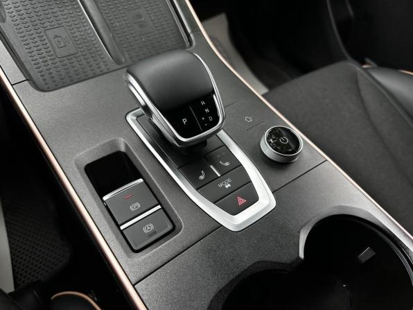 Omoda C5 I с пробегом 2023 года, цена 1 870 000 рублей, 22578 км, внедорожник, Автокод Объявления