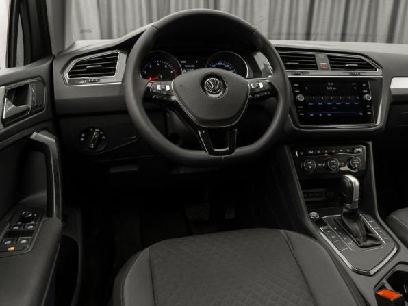 Volkswagen Tiguan II с пробегом 2017 года, цена 1 900 000 рублей, 241775 км, внедорожник, Автокод Объявления