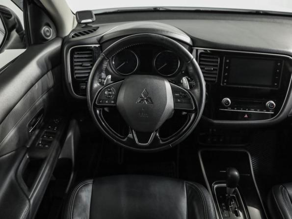 Mitsubishi Outlander III Рестайлинг 3 с пробегом 2020 года, цена 2 049 000 рублей, 197340 км, внедорожник, Автокод Объявления