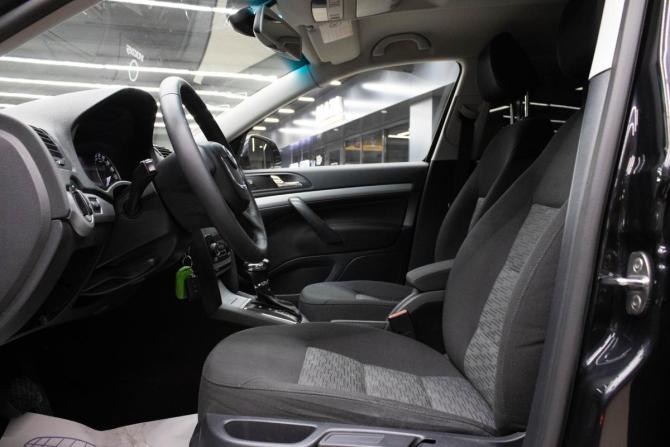 Skoda Octavia II (A5) Рестайлинг с пробегом 2012 года, цена 849 000 рублей, 172482 км, лифтбек, Автокод Объявления