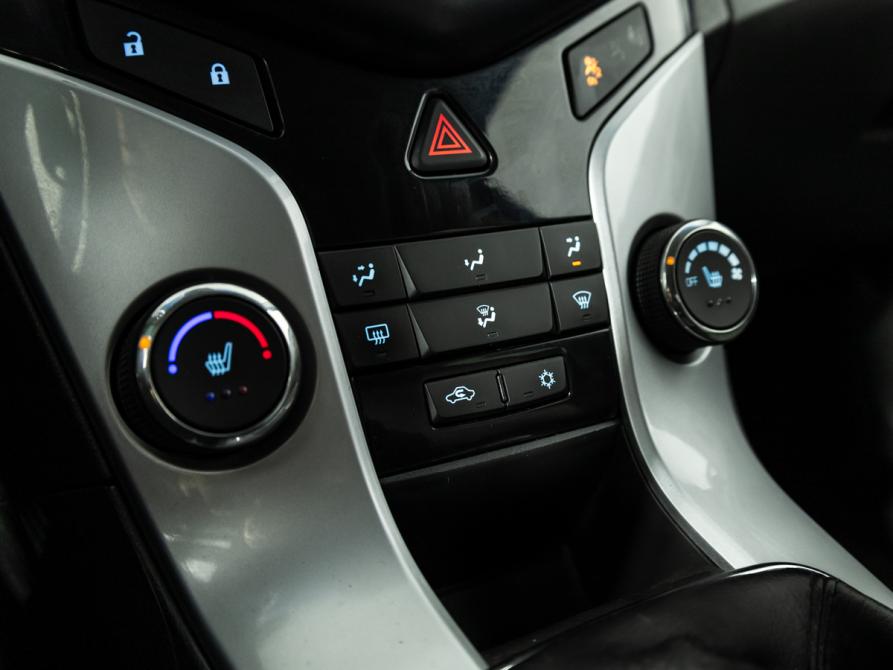 Chevrolet Cruze I Рестайлинг Санкт-Петербург  - изображение 15