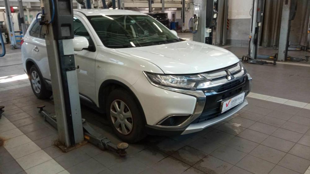 Mitsubishi Outlander III Рестайлинг 2 Санкт-Петербург  - изображение 2