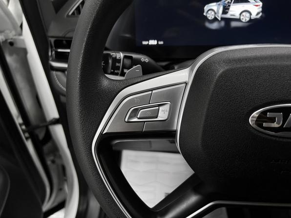 JAC JS6 с пробегом 2023 года, цена 1 795 000 рублей, 27909 км, внедорожник, Автокод Объявления