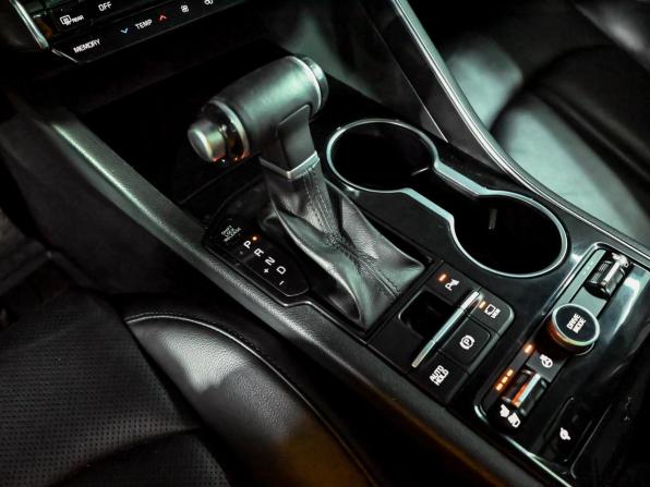 Kia K5 III с пробегом 2021 года, цена 2 490 000 рублей, 137559 км, седан, Автокод Объявления