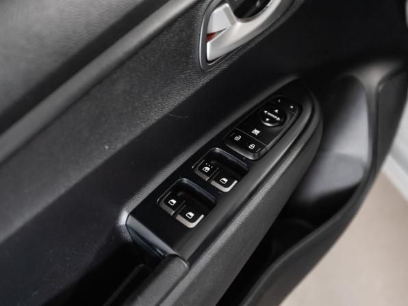 Kia Rio IV с пробегом 2017 года, цена 1 289 000 рублей, 132078 км, седан, Автокод Объявления