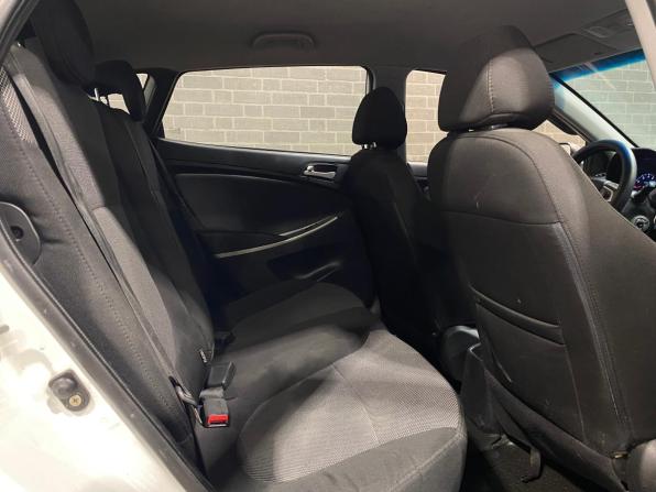 Hyundai Solaris I с пробегом 2014 года, цена 790 000 рублей, 185438 км, хэтчбек, Автокод Объявления