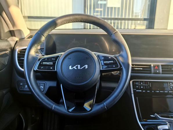 Kia Seltos I Рестайлинг с пробегом 2024 года, цена 2 550 000 рублей, 21000 км, внедорожник, Автокод Объявления