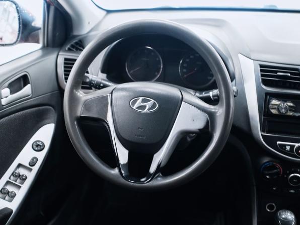 Hyundai Solaris I с пробегом 2013 года, цена 473 000 рублей, 235220 км, седан, Автокод Объявления