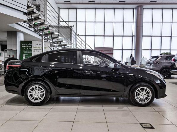 Kia Rio IV с пробегом 2018 года, цена 1 380 000 рублей, 132721 км, седан, Автокод Объявления