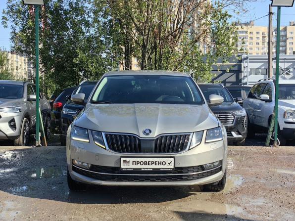 Skoda Octavia III (A7) Рестайлинг с пробегом 2019 года, цена 2 439 000 рублей, 80600 км, лифтбек, Автокод Объявления