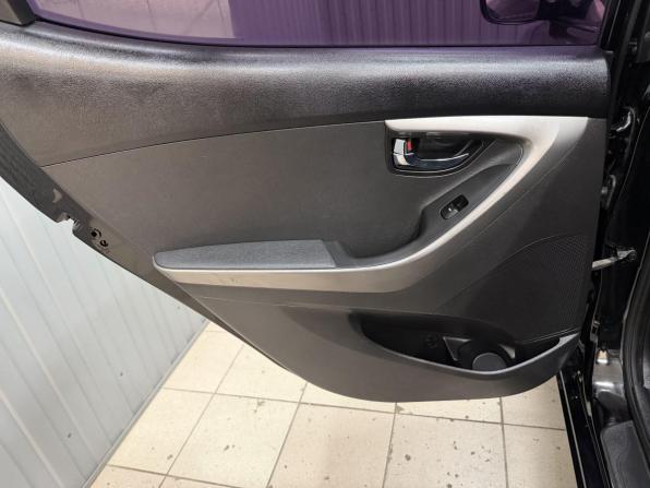 Hyundai Elantra V (MD) Рестайлинг с пробегом 2013 года, цена 1 020 000 рублей, 219722 км, седан, Автокод Объявления