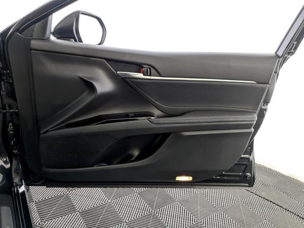 Toyota Camry VIII (XV70) Рестайлинг с пробегом 2023 года, цена 3 750 000 рублей, 38249 км, седан, Автокод Объявления