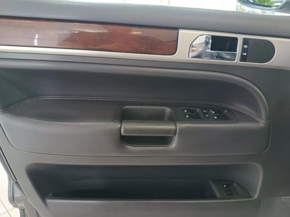 Volkswagen Touareg I Рестайлинг с пробегом 2007 года, цена 1 010 000 рублей, 314750 км, внедорожник, Автокод Объявления