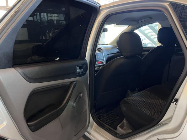 Ford Focus II Рестайлинг с пробегом 2011 года, цена 387 000 рублей, 347917 км, седан, Автокод Объявления