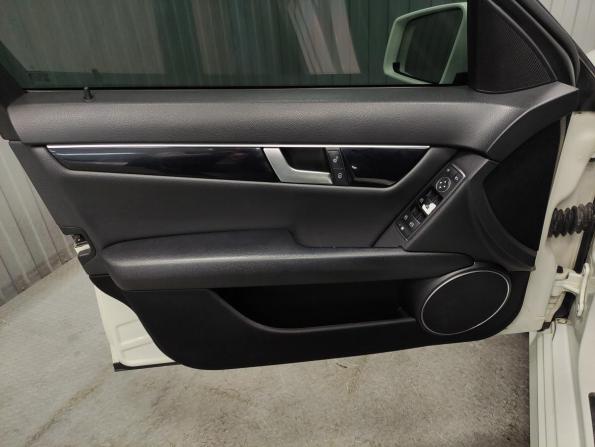 Mercedes-Benz C-Класс III (W204) Рестайлинг с пробегом 2012 года, цена 1 150 000 рублей, 275609 км, седан, Автокод Объявления