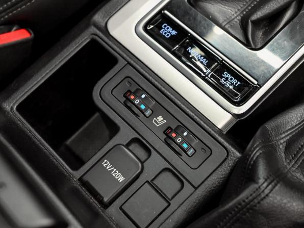 Toyota Land Cruiser Prado 150 Series Рестайлинг 2 с пробегом 2019 года, цена 5 200 000 рублей, 88414 км, внедорожник, Автокод Объявления