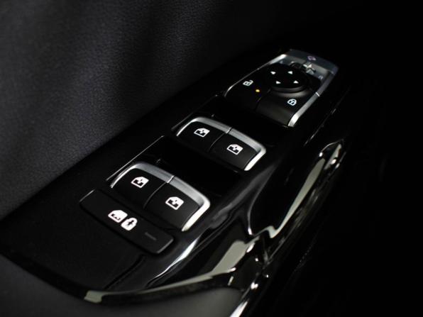 Kia K5 III Рестайлинг с пробегом 2025 года, цена 4 600 000 рублей, 7597 км, седан, Автокод Объявления