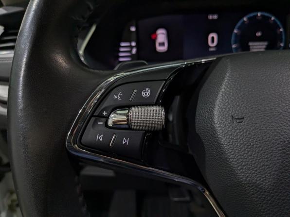 Skoda Octavia IV (A8) с пробегом 2020 года, цена 2 050 000 рублей, 102374 км, лифтбек, Автокод Объявления
