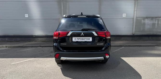 Mitsubishi Outlander III Рестайлинг 2 с пробегом 2017 года, цена 1 579 000 рублей, 185050 км, внедорожник, Автокод Объявления