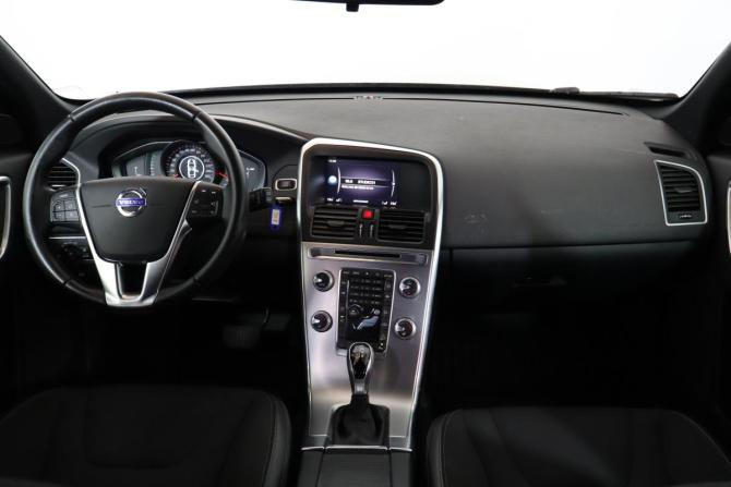 Volvo XC60 I Рестайлинг с пробегом 2017 года, цена 2 299 000 рублей, 130000 км, внедорожник, Автокод Объявления