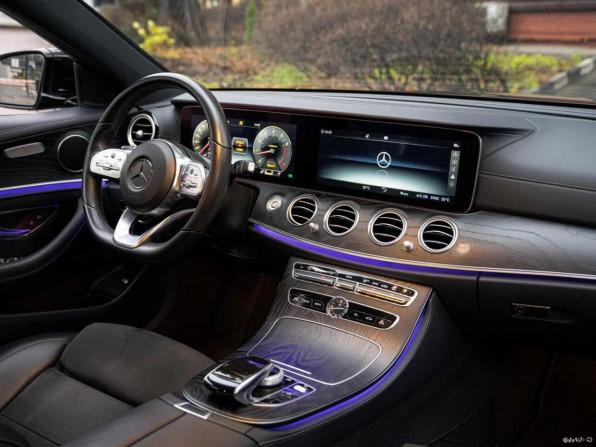 Mercedes-Benz E-Класс V (W213 S213 C238) с пробегом 2018 года, цена 3 811 000 рублей, 51020 км, седан, Автокод Объявления