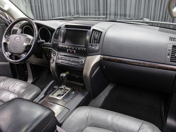 Toyota Land Cruiser 200 Series с пробегом 2008 года, цена 2 349 000 рублей, 249135 км, внедорожник, Автокод Объявления