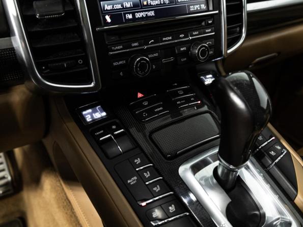 Porsche Cayenne II (958) с пробегом 2011 года, цена 2 150 000 рублей, 230847 км, внедорожник, Автокод Объявления