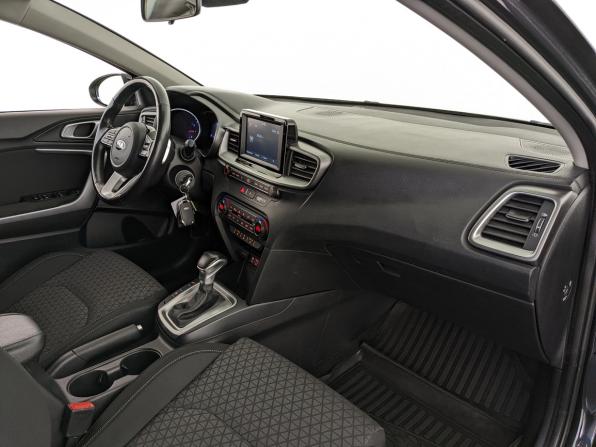 Kia Ceed III с пробегом 2019 года, цена 1 600 000 рублей, 124597 км, универсал, Автокод Объявления
