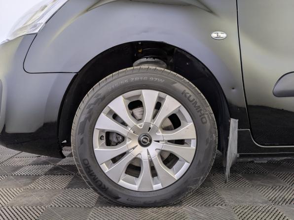 Opel Combo PCMA с пробегом 2021 года, цена 2 150 000 рублей, 48701 км, компактвэн, Автокод Объявления