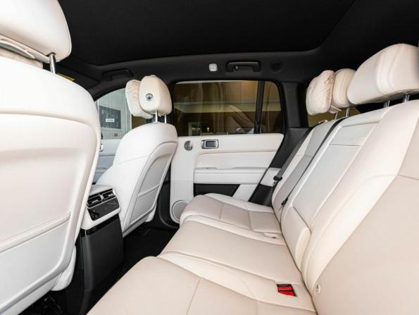 Новый Li Auto (Lixiang) L6 2025 года, цена 8 990 000 рублей, внедорожник, Автокод Объявления