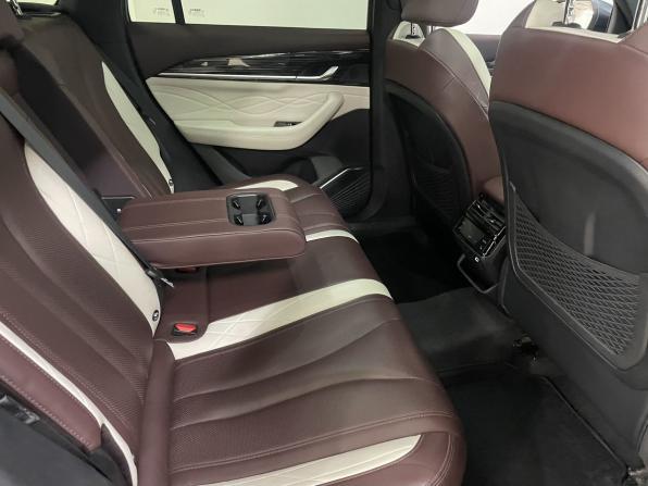 Geely Monjaro I с пробегом 2023 года, цена 3 249 000 рублей, 41459 км, внедорожник, Автокод Объявления