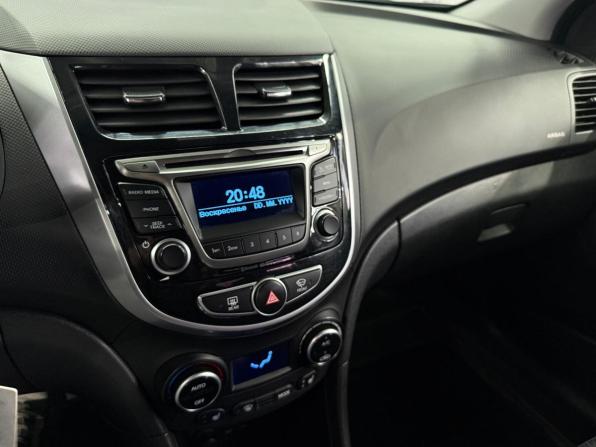 Hyundai Solaris I Рестайлинг с пробегом 2015 года, цена 1 097 000 рублей, 76840 км, седан, Автокод Объявления