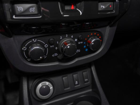 Renault Duster I Рестайлинг с пробегом 2017 года, цена 1 350 000 рублей, 152168 км, внедорожник, Автокод Объявления