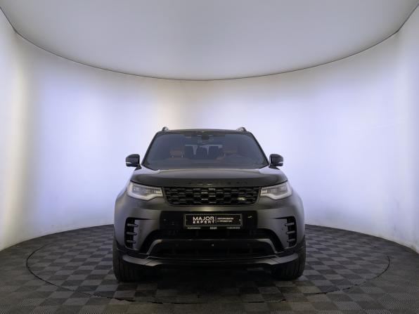 Land Rover Discovery V Рестайлинг с пробегом 2024 года, цена 9 270 000 рублей, 64000 км, внедорожник, Автокод Объявления