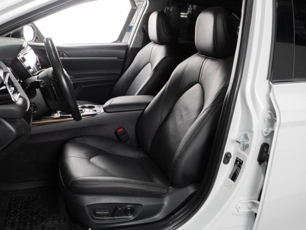 Toyota Camry VIII (XV70) с пробегом 2019 года, цена 2 949 000 рублей, 83492 км, седан, Автокод Объявления