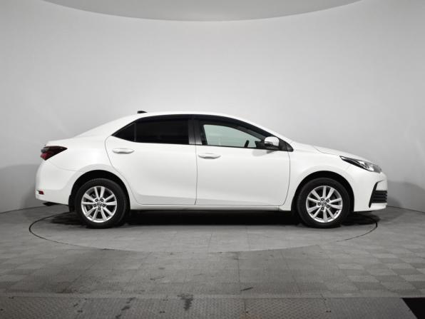 Toyota Corolla XI (E160 E170 E180) Рестайлинг 1 с пробегом 2016 года, цена 1 400 000 рублей, 158000 км, седан, Автокод Объявления