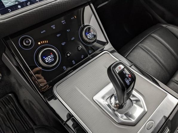 Land Rover Range Rover Evoque II с пробегом 2019 года, цена 3 690 000 рублей, 67808 км, внедорожник, Автокод Объявления