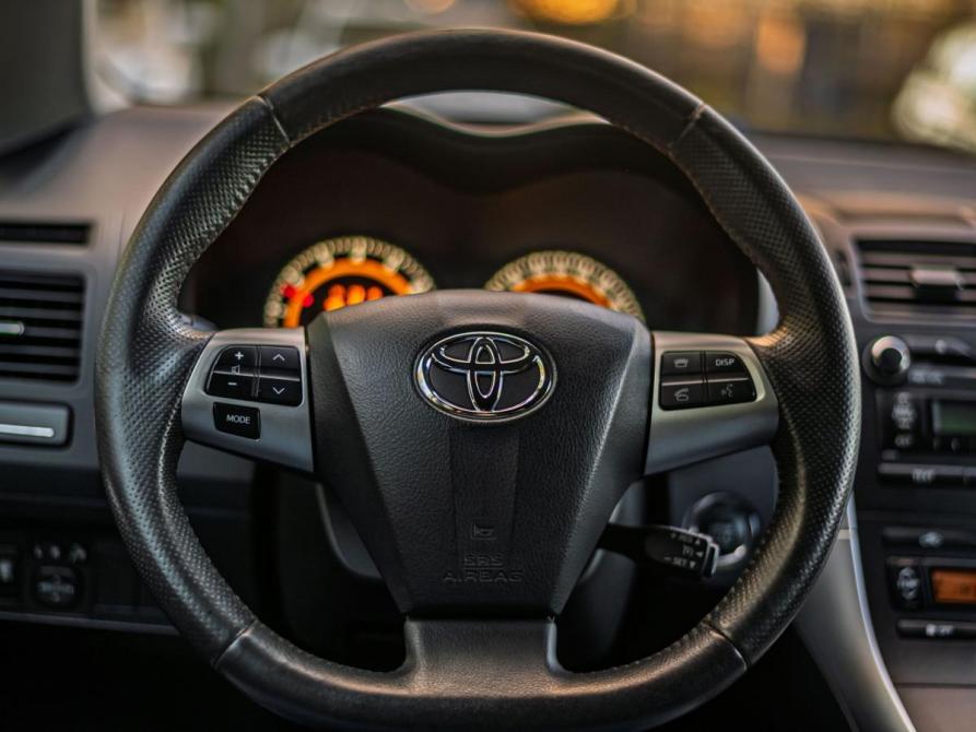 Toyota Auris I Рестайлинг Санкт-Петербург  - изображение 6