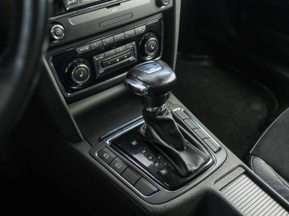 Skoda Superb II с пробегом 2012 года, цена 949 000 рублей, 265300 км, лифтбек, Автокод Объявления