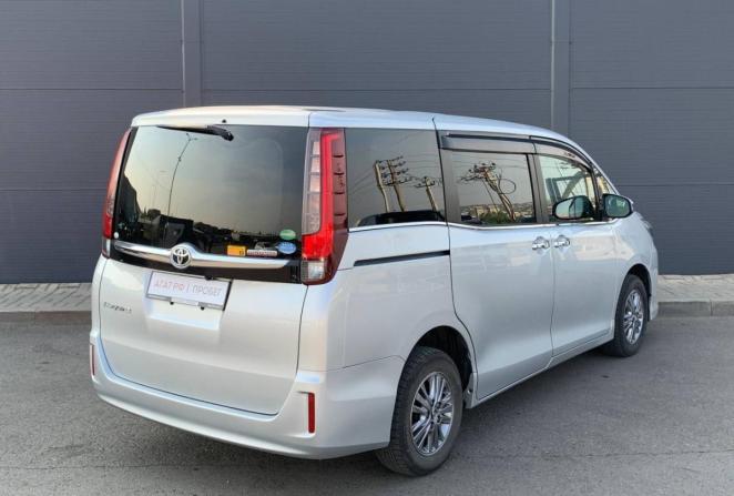 Toyota Esquire I с пробегом 2016 года, цена 2 090 000 рублей, 94560 км, минивэн, Автокод Объявления